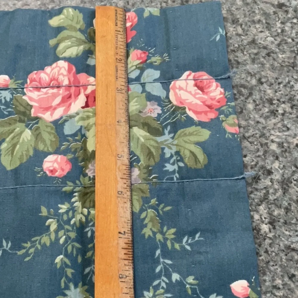 🩷 Vintage Croscill chino pair of  lined curtains.